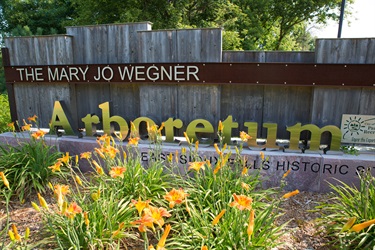 Sign at entrance to Wegner Arboretum
